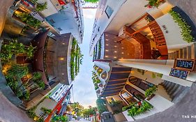 The Hem Hotel And Apartment